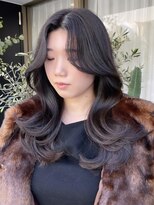 ユニ 表参道(uni)&nbsp;大人気の韓国女優風くびれレイヤーカット/ヨシンモリ/エギョモリ