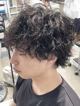 オーシャントーキョー(OCEAN TOKYO) スパイラルパーマウルフツーブロックマッシュウルフ韓国黒髪