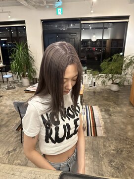 ヘアデザイン プティパ(Hair Design petit-pas) シルバーカラー