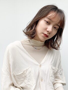 カナン(CANAAN) 切りっぱなしボブ イヤリングカラー インナーカラー