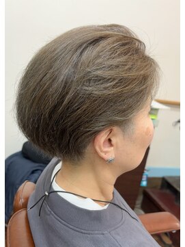 ヘアーマツシタ(Hair Matsushita) アッシュカラーツーブロックショートスタイル