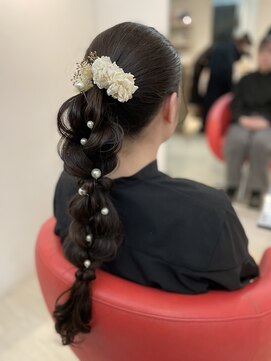 ヘアーリゾートラシックアールプラス(hair resort lachiq R+) 成人式ポニースタイル！