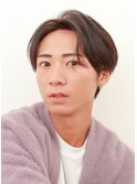 メンズ抜け感がポイントのセンターパートニュアンスパーマ