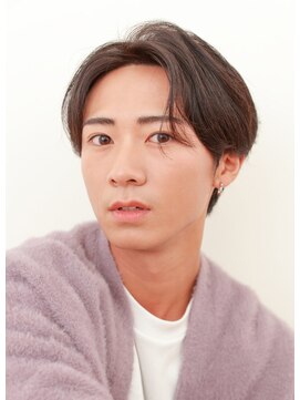 ソレイユトウキョウシブヤ(SOLEIL TOKYO shibuya) メンズ抜け感がポイントのセンターパートニュアンスパーマ