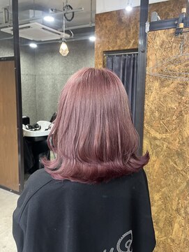 ピンズ(Pins) ピンク×ピンクレッド