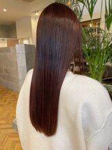 カミソメヤイロドリ(髪染やIRO-D-ORI)&nbsp;ダークブラウンカラー 艶カラー ロングヘア ストレート 美髪