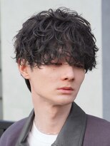 バイフィフス 原宿/表参道(by fifth) 緩め波巻きスパイラルパーマシャドウパーマメンズセンターパート