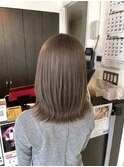 柔らかベージュ系カラー