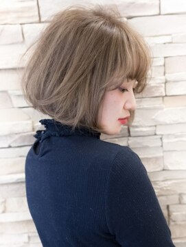 ニーフ(neaf) ミルクティーボブ×ナチュラルハイライト【neaf 六本木】