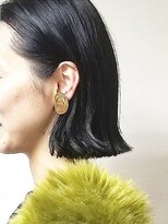 メリケンビューティーパーラー コウベ(MERICAN BEAUTY PARLOR KOBE) 【ミディアム/黒髪×パッツン×耳かけ×外ハネボブ】tomo