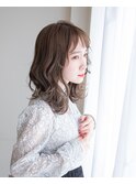 『横顔美人』ミディアムカールレイヤー