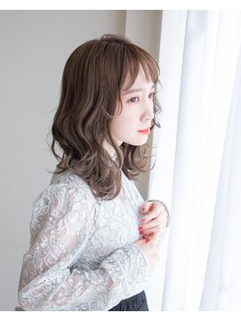 ヘアアンドエステ ヒロイン 西麻布本店(Hair&Esthe HIROIN) 『横顔美人』ミディアムカールレイヤー