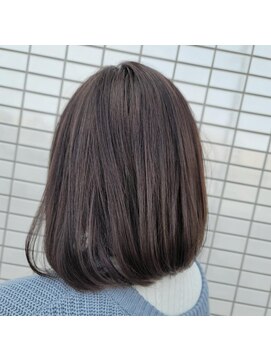 クレア(CREA) 前下がりアッシュグレー