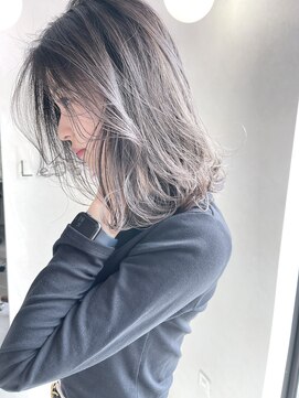 レド(LeDo) グラデーションカラー×ミディアムボブ×四日市