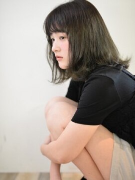 コルソ バイ ケーツー(CORSO by k-two) オリーブカラー×外ハネミディ[西宮北口/門戸厄神]