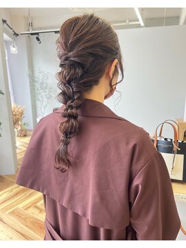 リジー(Litzy) 甘め大人編みおろし