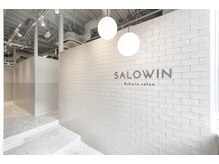 サロウィン 渋谷スイート(SALOWIN)の雰囲気（受付のタブレットにて担当者をお呼びください）