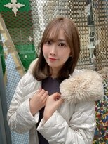 アイユー(ii+U)&nbsp;ミディアム　ブラウン　ナチュラル　大人ガーリー