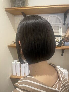 ゴーシェン 津田沼本店(Goshen) ぱつっとボブ