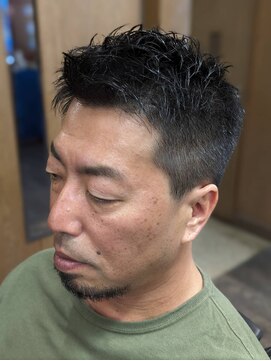 グラスヒビキ ベリーショート×アップバング×バーバースタイル