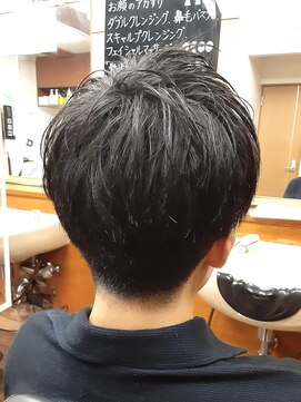 コダマ 新大塚店(KODAMA) ツーブロックマッシュショートスタイル(マッシュパーマ)床屋