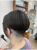 フロント周りで遊ぶ刈り上げスタイル