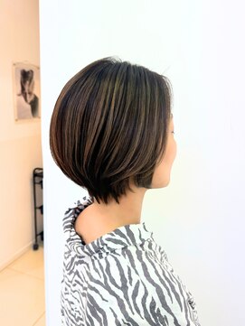 アッシュ 十日市場店(Ash) ショートボブ/ハイライト