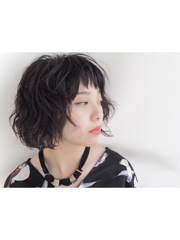 なりたいスタイルを『似合うスタイル』へ。誤魔化しがきかないショートヘアだからこその卓越した技術を実感