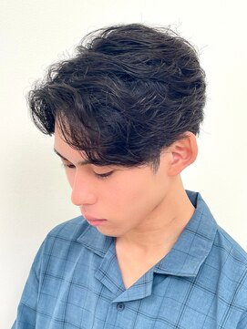 アッシュ 十日市場店(Ash) フェザーパーマ