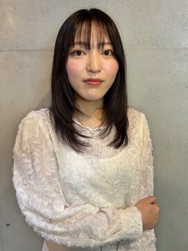 ブルーメ(Blume...) 韓国風レイヤー/外ハネくびれ/ミディアムレイヤー/ぱっつん前髪