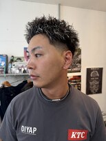 グッドプレイスアンドシング(Good Place&thing)&nbsp;メンズカットスパイキーショートホワイトメッシュツイストパーマ