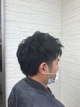 美容室 アール ナチュラル束感ショート(ツーブロック)