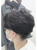 センターパートマッシュ