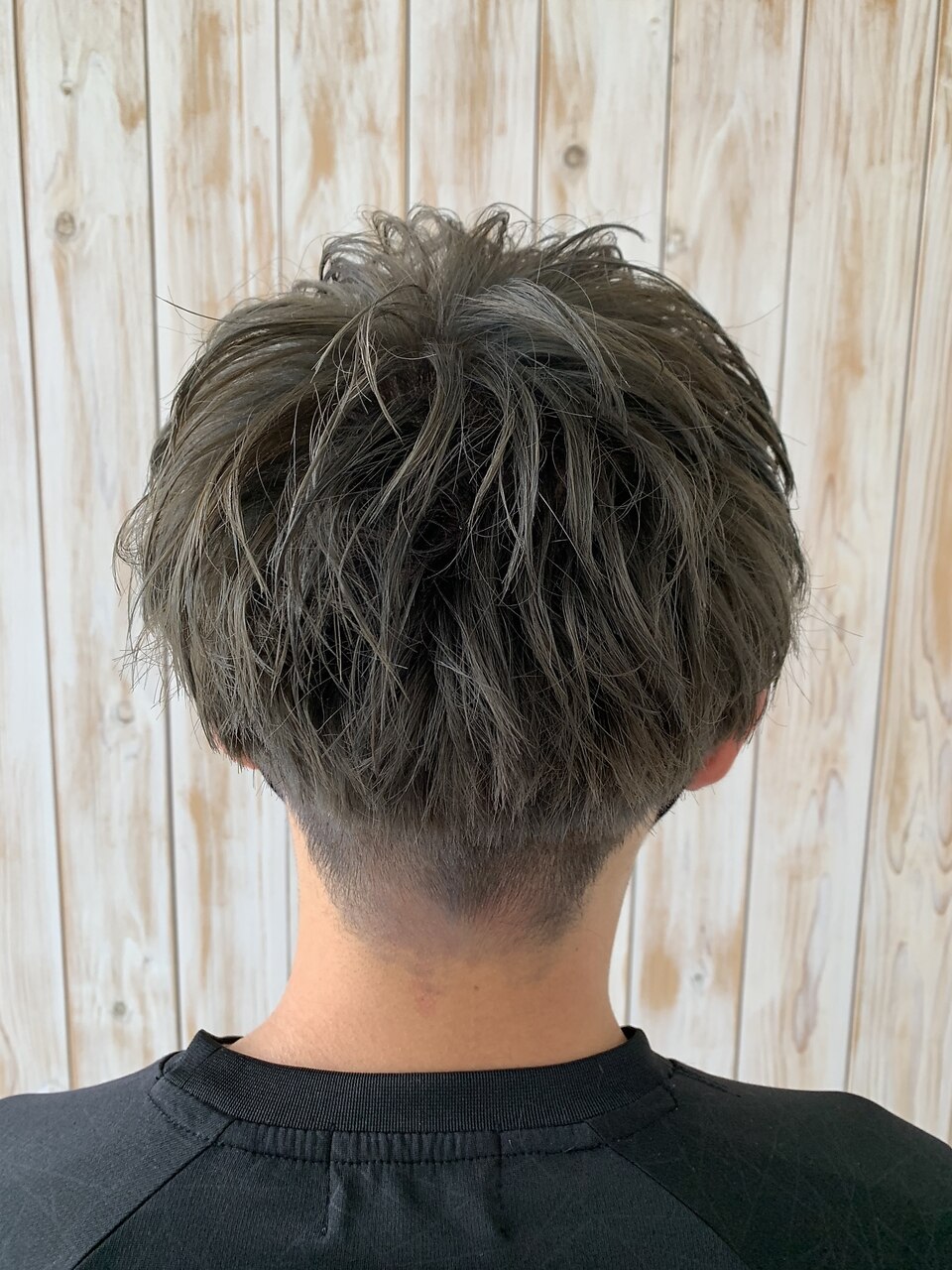 王道 アッシュグレージュ プラチナアッシュ 束感 マッシュ：L134355098