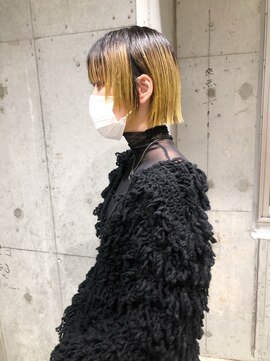 ライラ(Lyla) guest hair パツっと切りっぱなしミニボブ