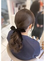 ヘアメイク マリア 福岡天神西通り(hair make MARIA) タイトポニー