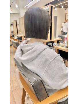 ネオリーブ クーロ(Neolive curro) 小顔タッセルボブ×美髪[ぱつっとボブ/縮毛矯正/横浜韓国]