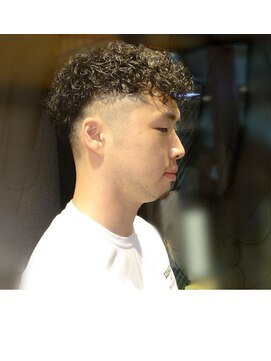 エヌドットバーバー ギンザ(N.BARBER GINZA) ツーブロック/フェード/ハードパーマ