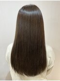 オリーブベージュ