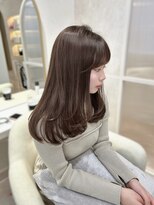 ヴェイナゴヤ(VEYY. nagoya) ミディアムレイヤー/ショコラグレージュ/レイヤー/透明感