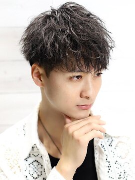 リップスヘアー 銀座(LIPPS hair) フェザーツイストショート