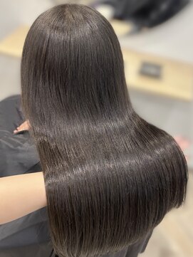 シェノン フェム 名古屋 名駅店(CHAINON×FeM#) 透明感/大人girly/顔周り/名古屋/名駅/髪質改善/レイヤーカット