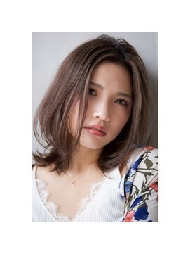 ランソ 成田店(RUNSO) ミディアムレイヤーカット｜大人くびれミディアム