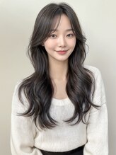 【レイヤーカット】抜け感も、小顔も、こなれ感も。ILLUME by LINKTHの今っぽレイヤーで一気に垢抜け♪ UP