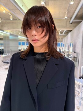 ダブ アオヤマ(DaB AOYAMA) 顔まわりレイヤーカット顔まわりカットカーテンバングニュアンス