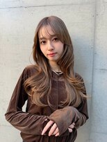 エンノア 池袋(ENNOA)&nbsp;【臺本】ロングレイヤー/ハッシュカット/ベージュカラー