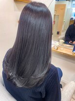 シア 北千住店(SHEER)&nbsp;周りとは違う暗髪ツヤ髪顔まわりレイヤー