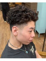 ハロ 蕨(HALO)&nbsp;宮城リョータ風パーマ(ローフェード)