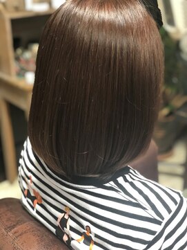 ヘアラウンジ キッサコ(HAIR LOUNGE Kiss A Co.) 前下がりボブ