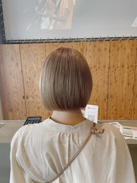 コレット(COLETTE) 透明感× くすみベージュ××ロブヘア×前髪×ミニボブ